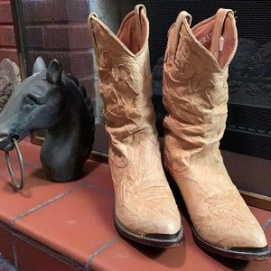 Size 7 medium, Durango ladies boots. Distressed ivory or light beige